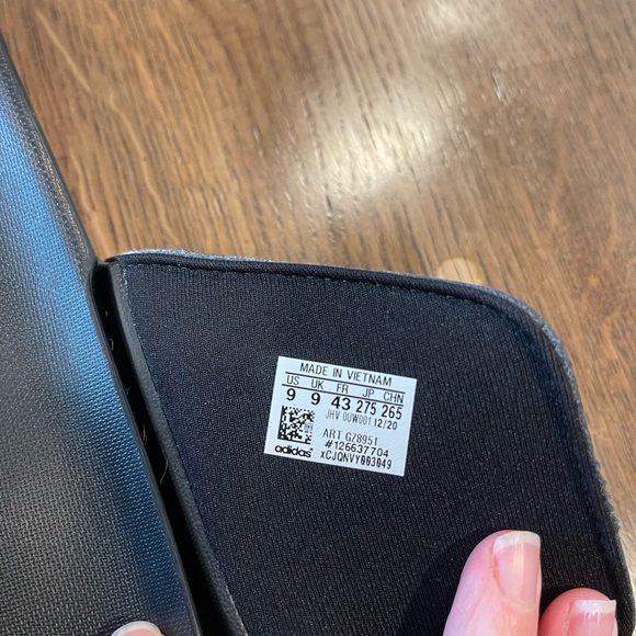 Adidas Adilette Comfort Slides NWOT - Picture 2 of 4